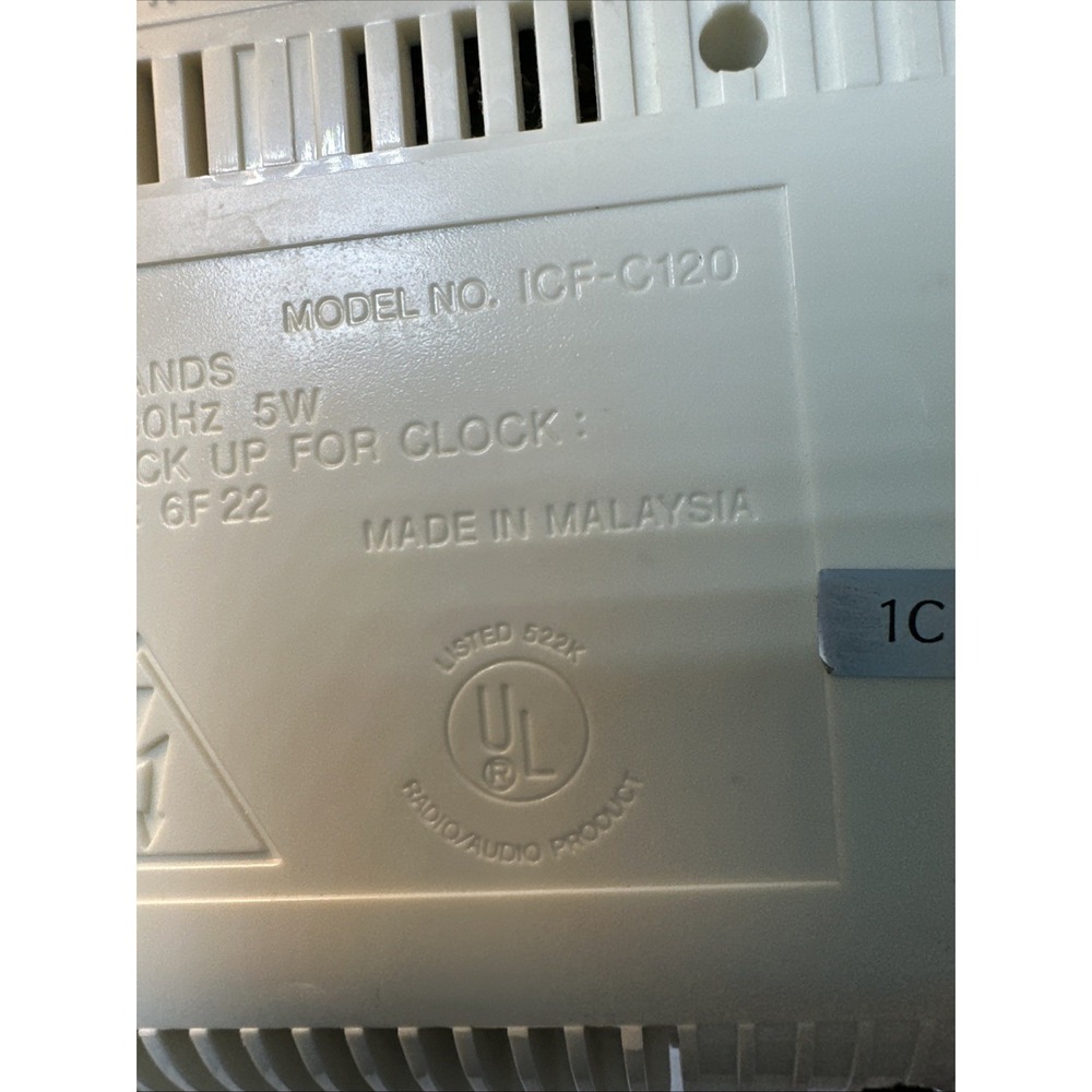 VTG Sony Dream Machine ICF-C120 AM/FM Clock Radio - Tested & Working -White Cube - Picture 5 of 9